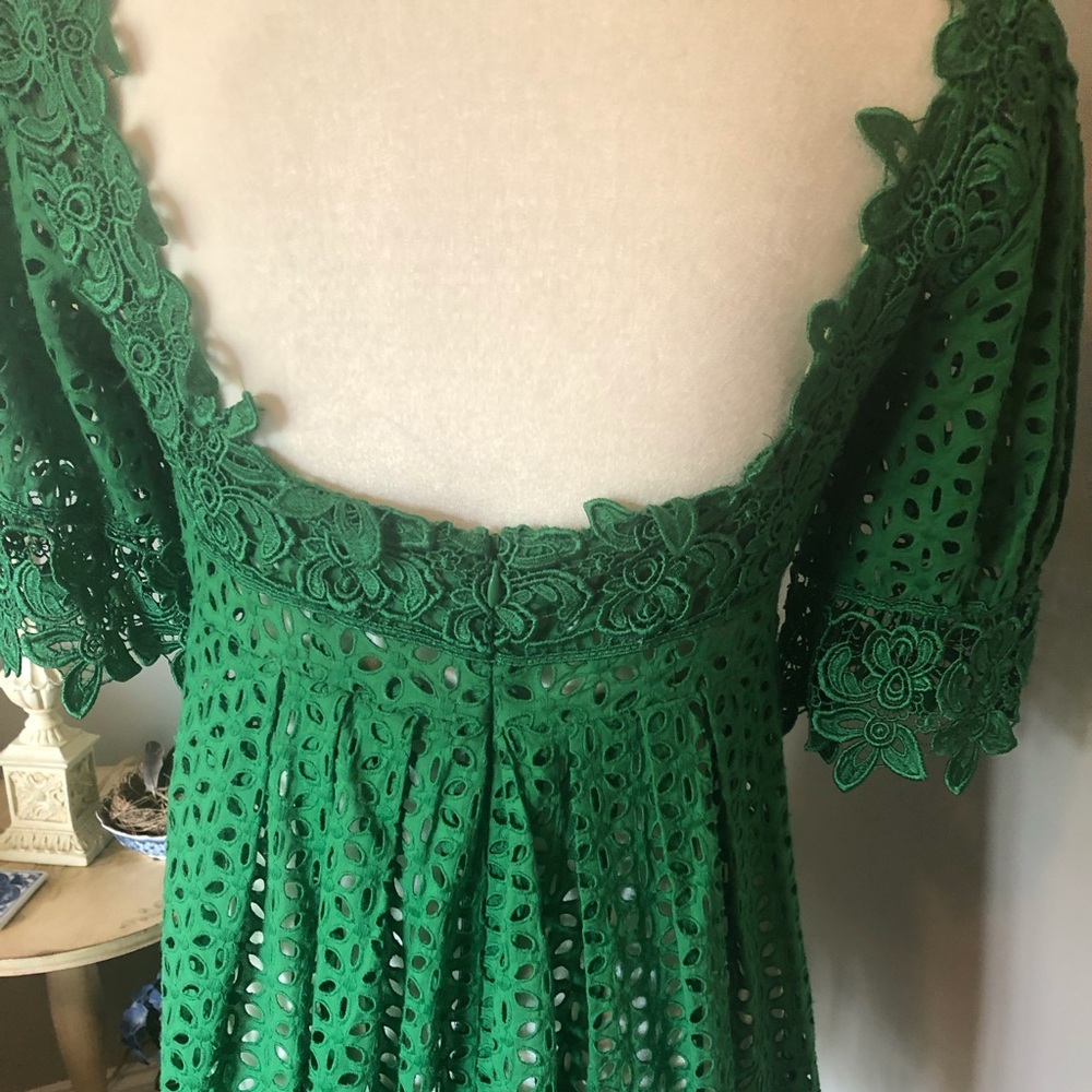 MODA International brand Kelly green, eyelet babydoll top - Picture 11 of 12